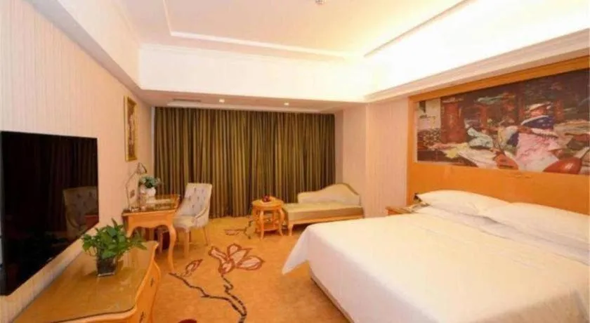 Bed in Vienna Hotel Henan Luoyang Jiudu Road Wanda