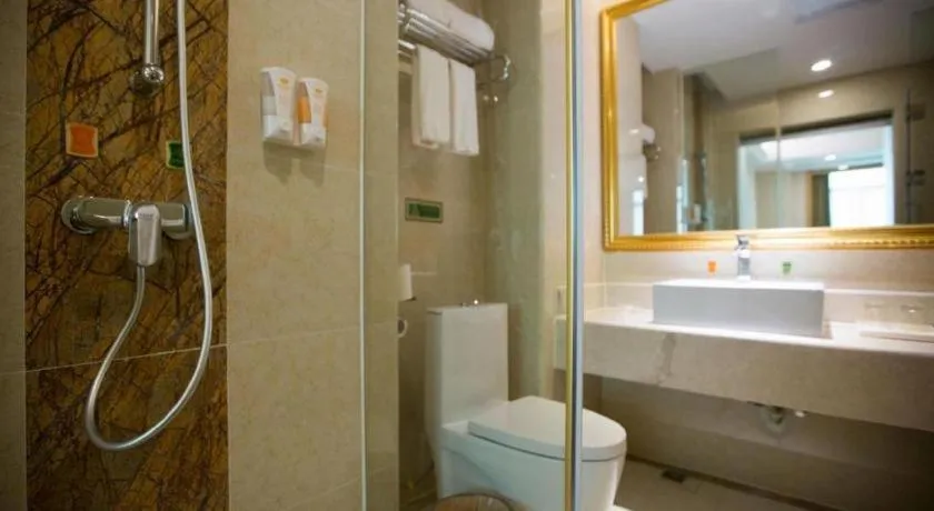 Vienna Hotel Guangzhou Huadu Sunac Cultural Tourism City Shiling