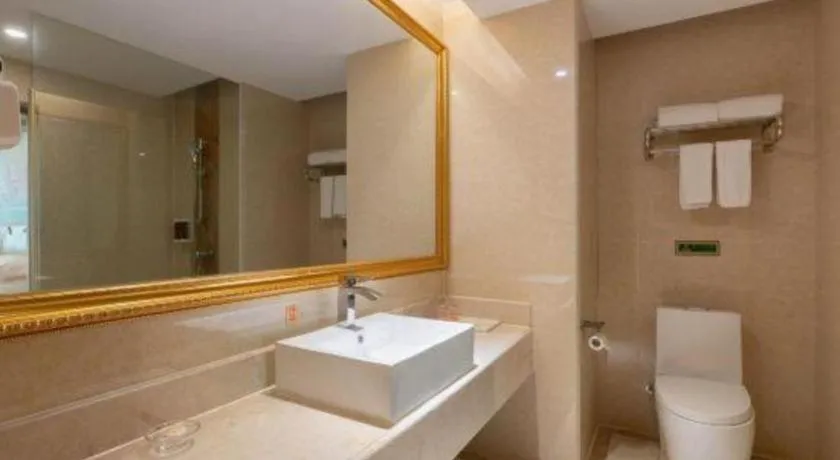 Vienna Hotel Guangzhou Huadu Sunac Cultural Tourism City Shiling