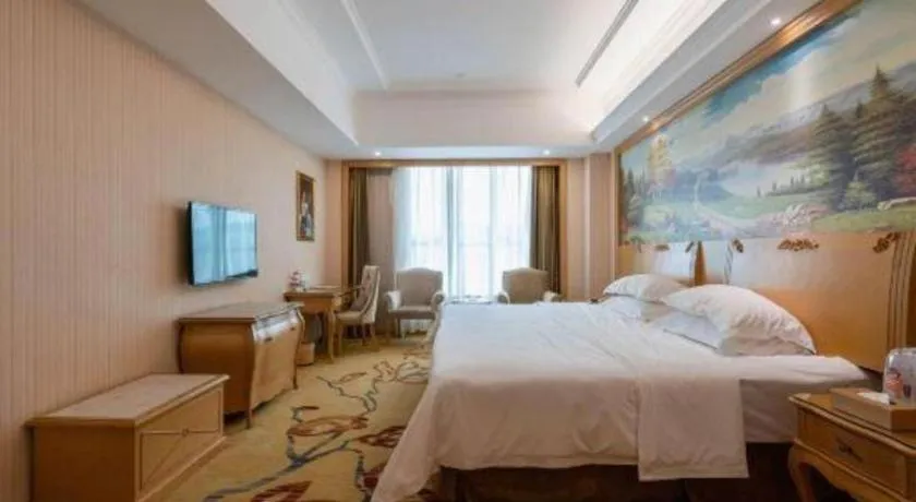 Bed in Vienna Hotel Guangzhou Huadu Sunac Cultural Tourism City Shiling