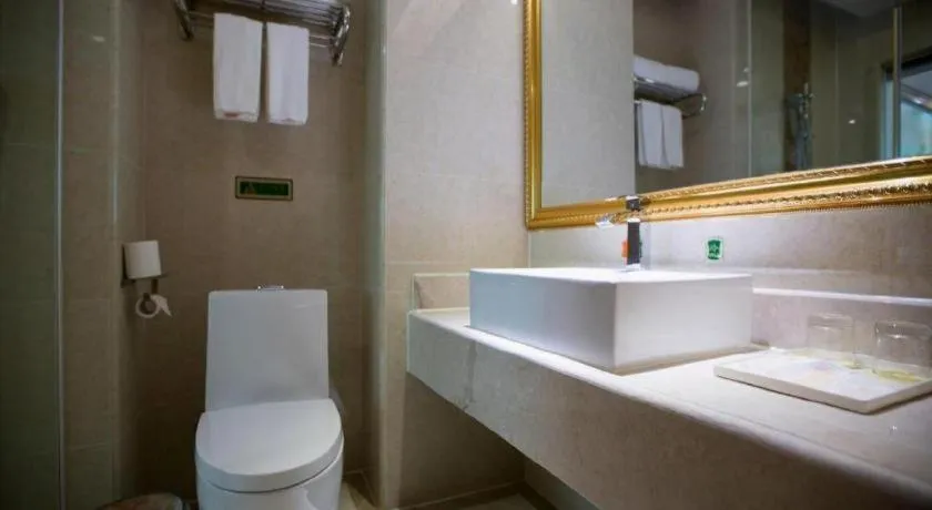 Vienna Hotel Guangzhou Huadu Sunac Cultural Tourism City Shiling