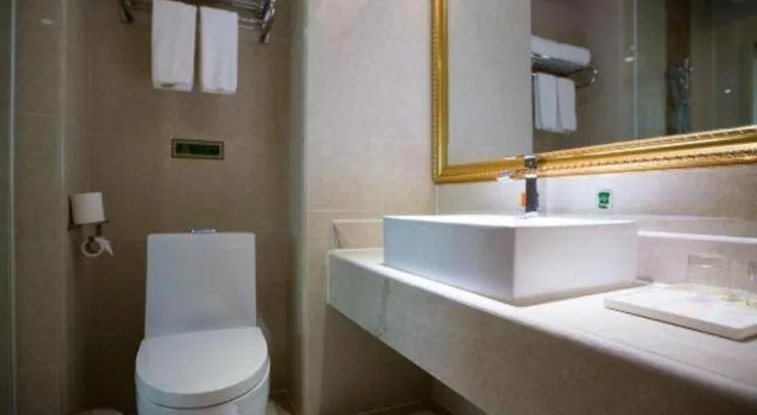 Vienna Hotel Guangzhou Huadu Sunac Cultural Tourism City Shiling