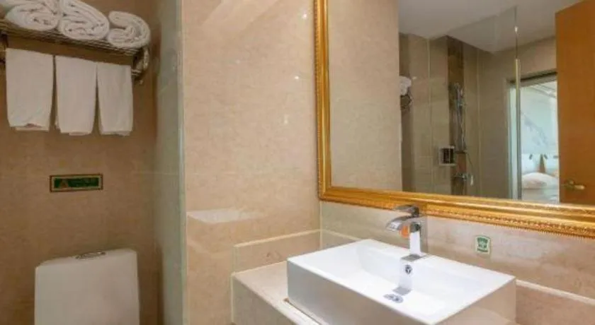 Vienna Hotel Guangzhou Huadu Sunac Cultural Tourism City Shiling