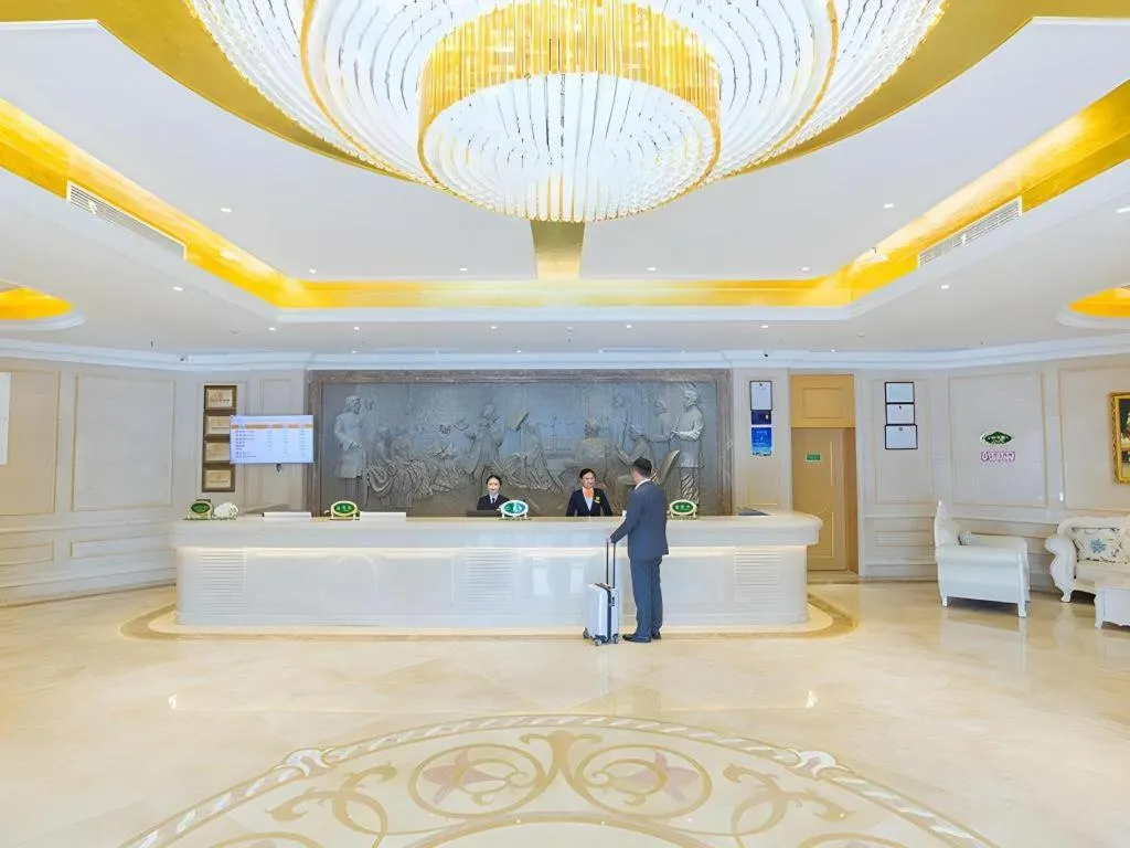 Vienna Hotel Hubei Xiangyang Tang City Gulou