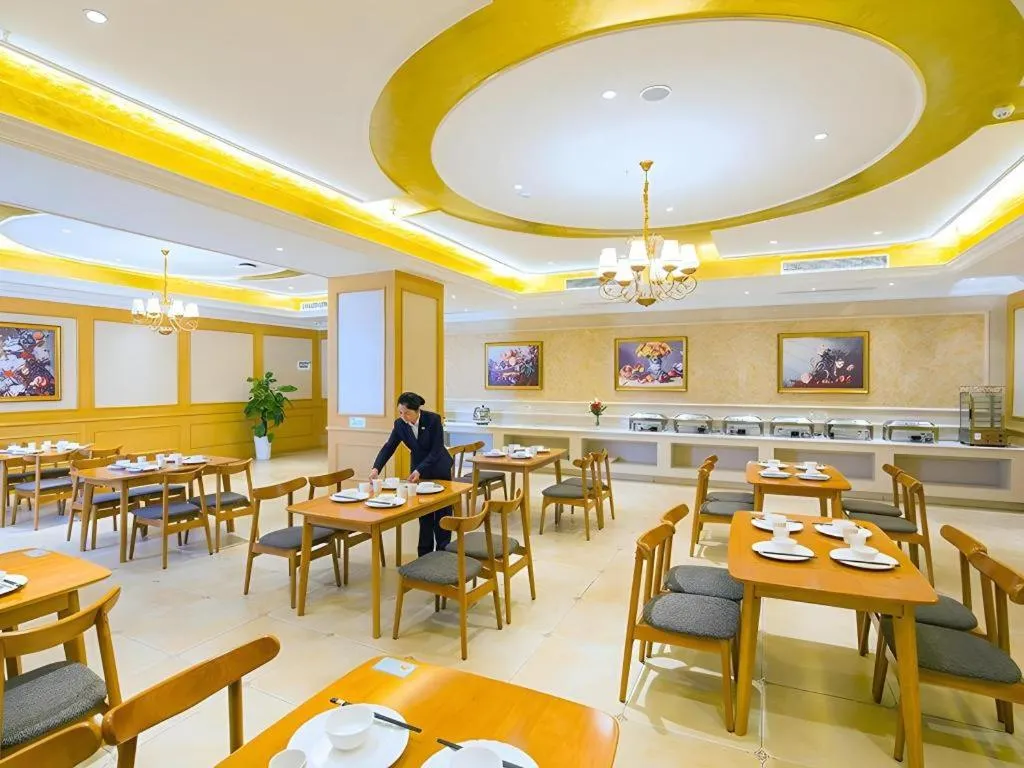Vienna Hotel Hubei Xiangyang Tang City Gulou