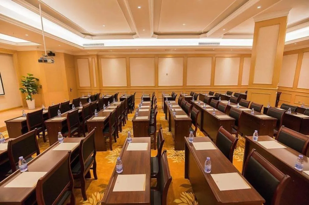 Vienna Hotel Hubei Xiangyang Tang City Gulou