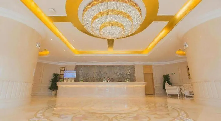 Vienna Hotel Hubei Xiangyang Tang City Gulou