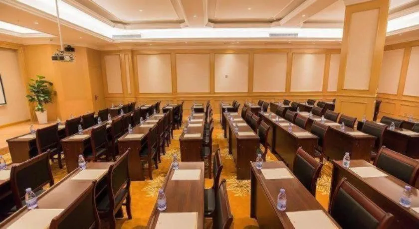 Vienna Hotel Hubei Xiangyang Tang City Gulou