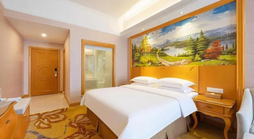 Bed in Vienna Hotel Guangdong Dongguan Chengnan Station