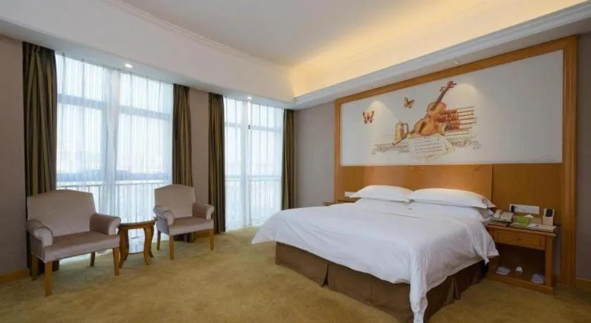 Bed in Vienna Hotel Guangdong Dongguan Chengnan Station