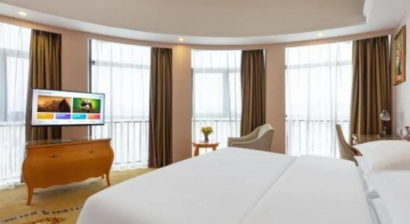 Bed in Vienna Hotel Guangdong Dongguan Chengnan Station