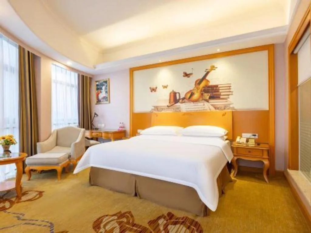 Bed in Vienna Hotel Guangdong Dongguan Chengnan Station