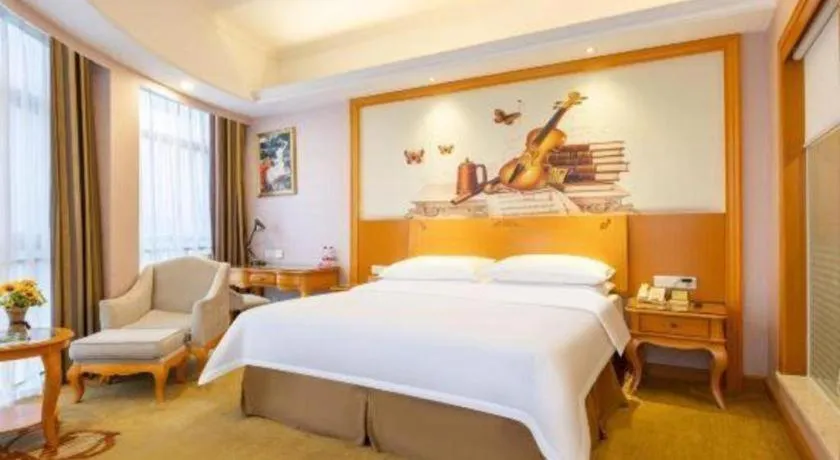 Bed in Vienna Hotel Guangdong Dongguan Chengnan Station