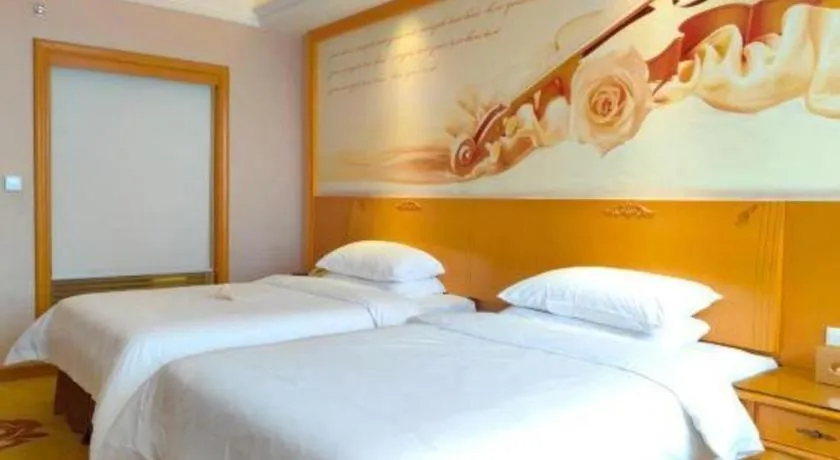 Bed in Vienna Hotel Guangdong Dongguan Chengnan Station