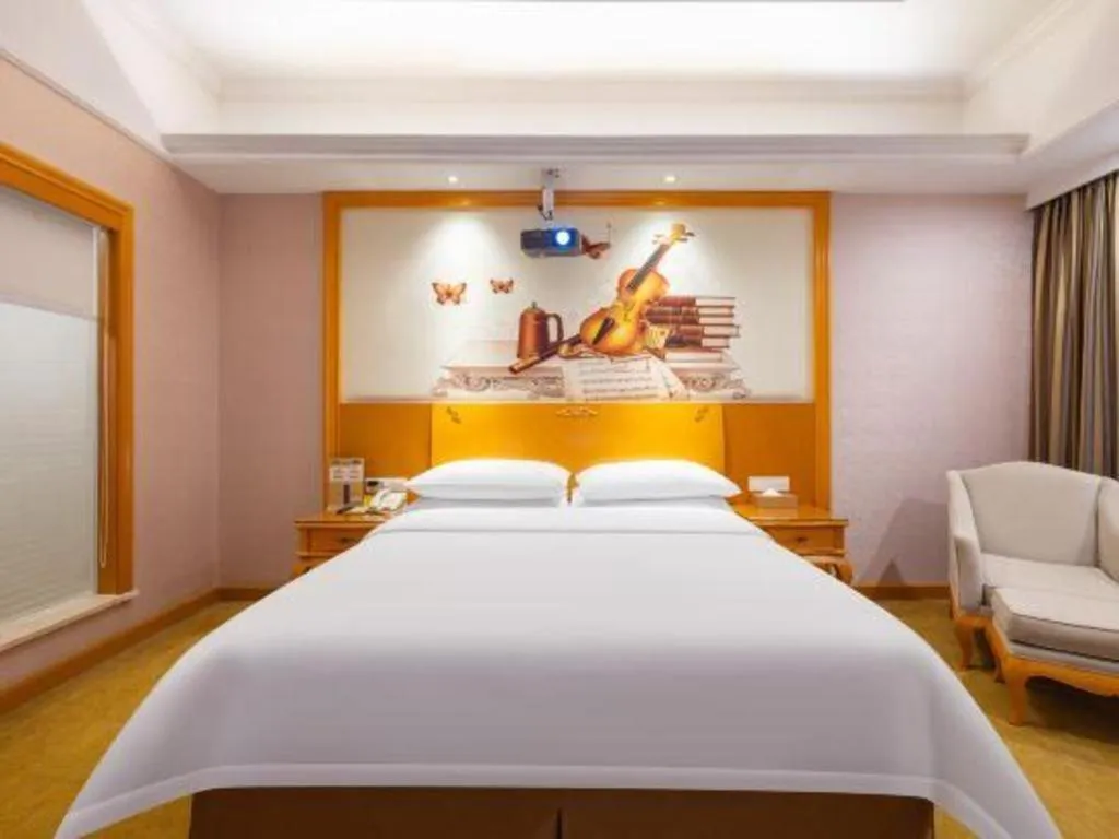 Bed in Vienna Hotel Guangdong Dongguan Chengnan Station