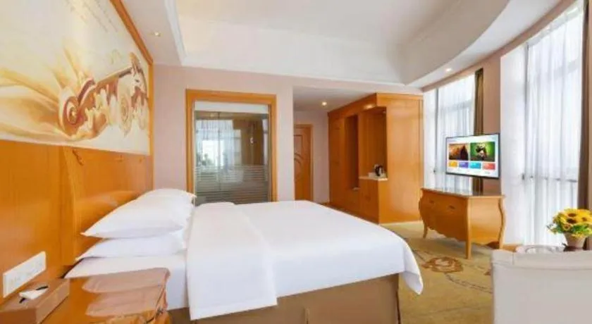 Bed in Vienna Hotel Guangdong Dongguan Chengnan Station