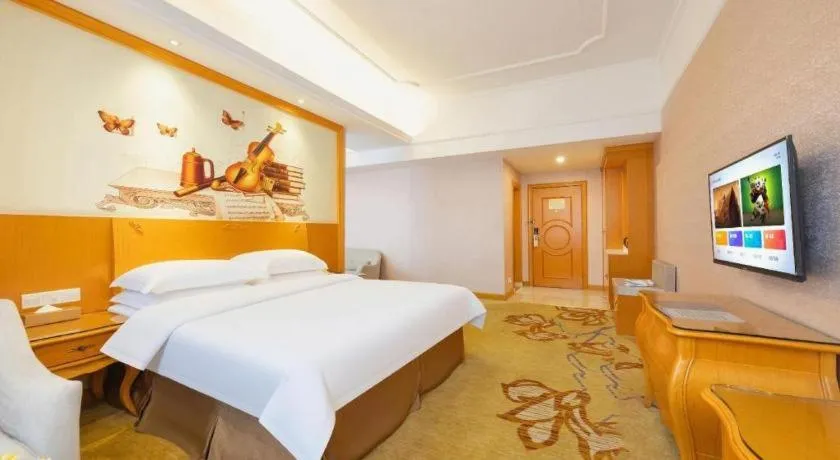 Bed in Vienna Hotel Guangdong Dongguan Chengnan Station