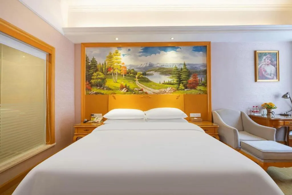 Bed in Vienna Hotel Guangdong Dongguan Chengnan Station