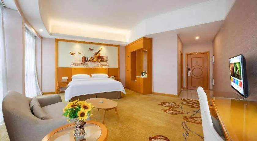 Bed in Vienna Hotel Guangdong Dongguan Chengnan Station