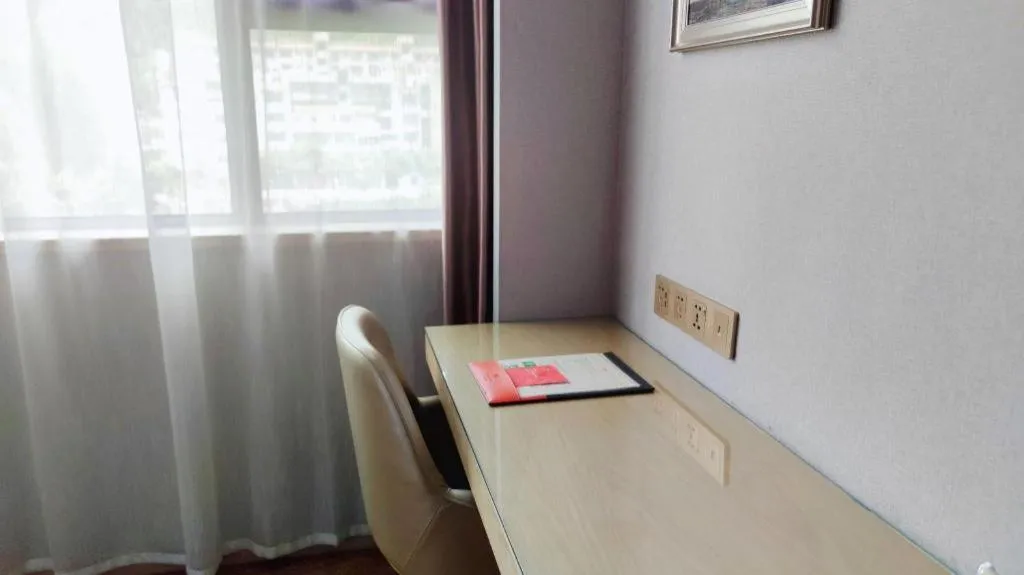 Vienna Hotel Guangxi Hechi Jinchengjiang Baima Street