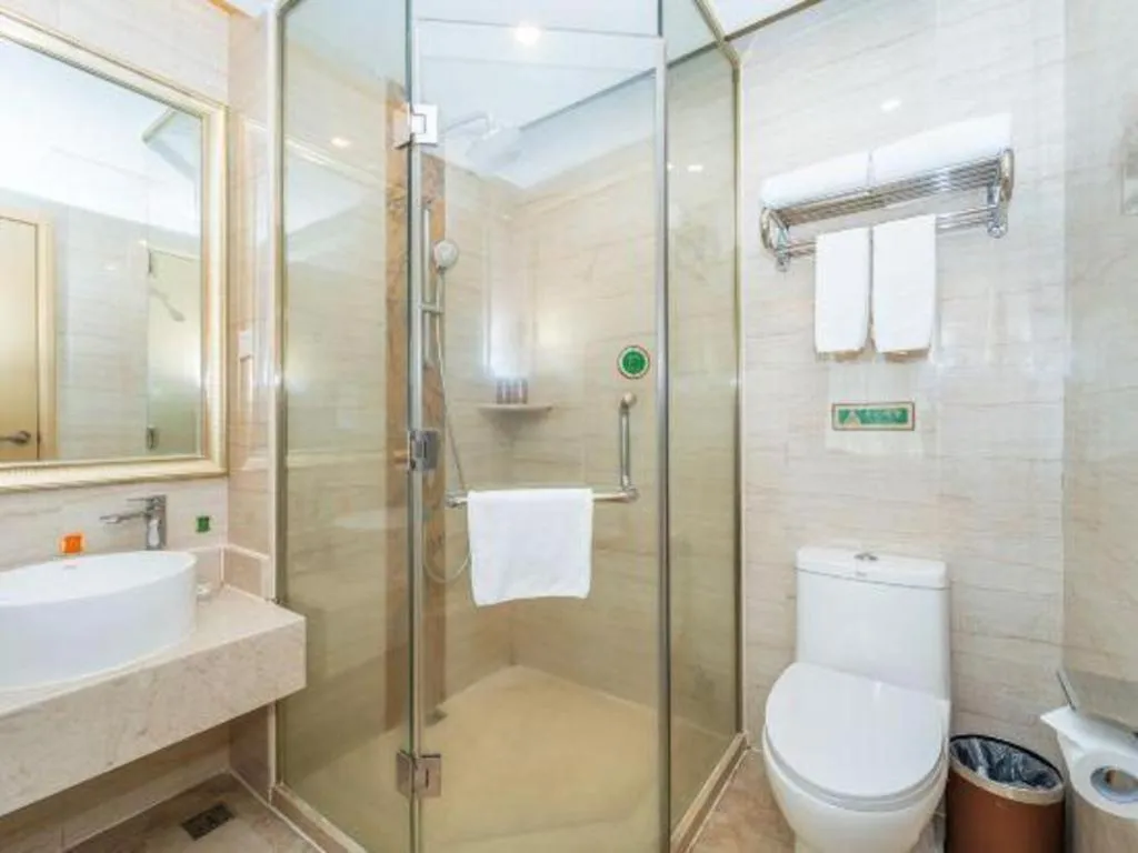 Vienna Hotel Guangzhou Huadu Financial Center Sunac Amusement Park