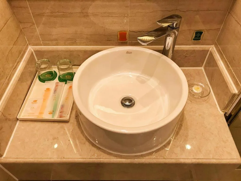 Vienna Hotel Guangzhou Huadu Financial Center Sunac Amusement Park