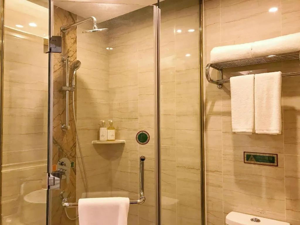 Vienna Hotel Guangzhou Huadu Financial Center Sunac Amusement Park