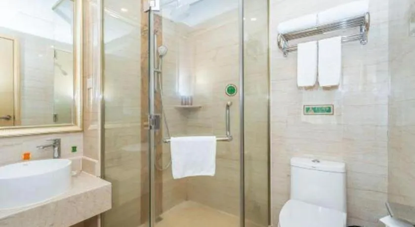 Vienna Hotel Guangzhou Huadu Financial Center Sunac Amusement Park