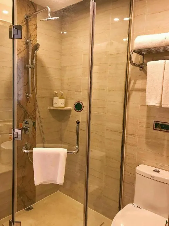 Vienna Hotel Guangzhou Huadu Financial Center Sunac Amusement Park