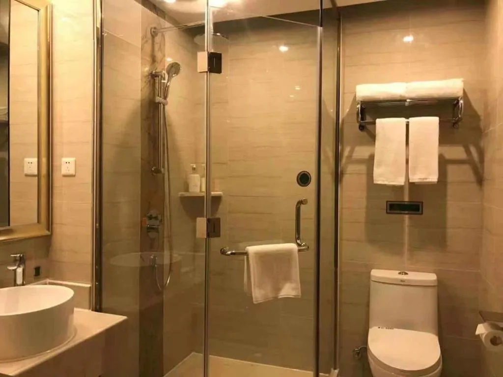 Vienna Hotel Guangzhou Huadu Financial Center Sunac Amusement Park