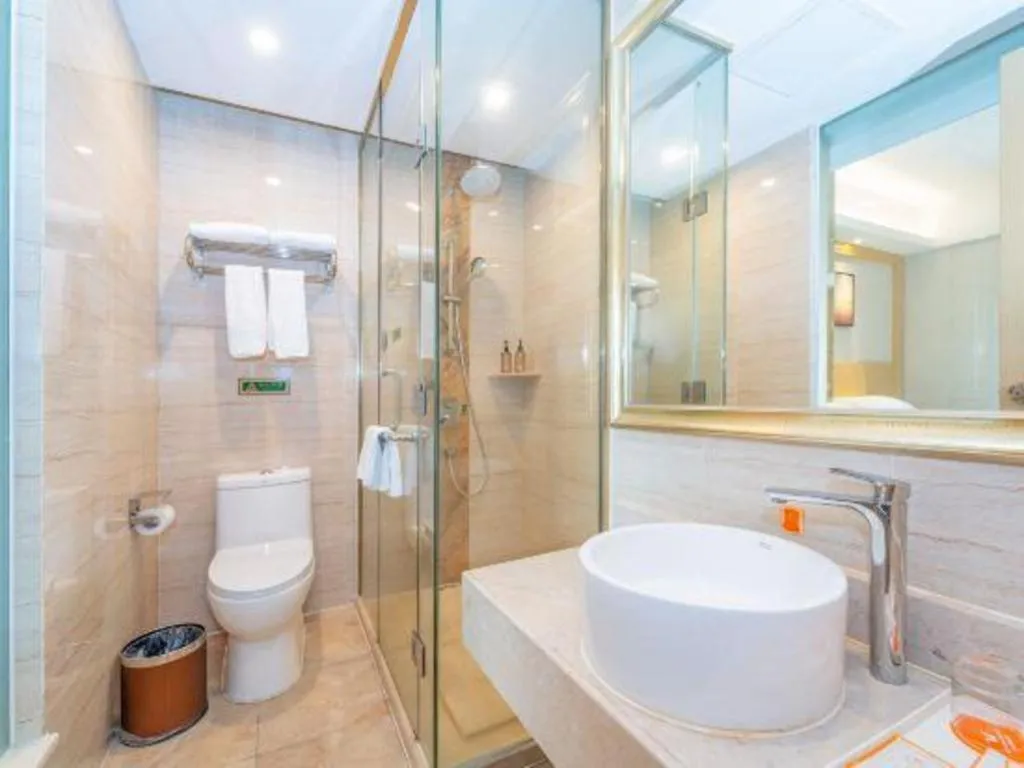 Vienna Hotel Guangzhou Huadu Financial Center Sunac Amusement Park