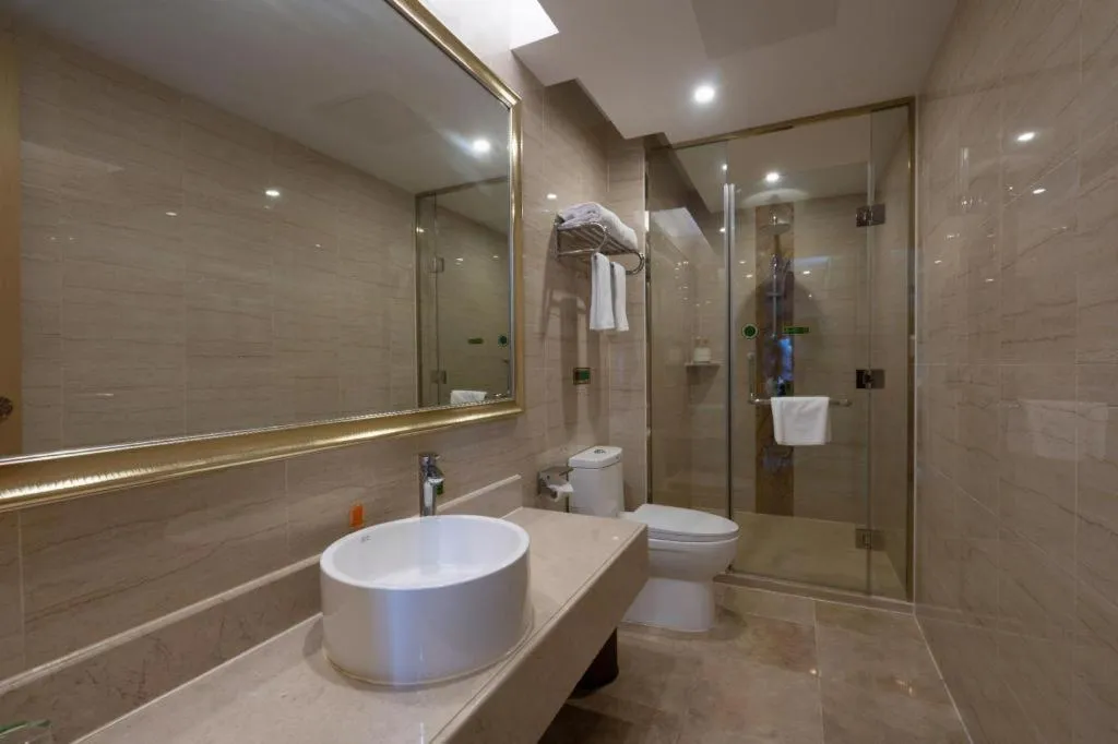 Vienna Hotel Guangzhou Huadu Financial Center Sunac Amusement Park