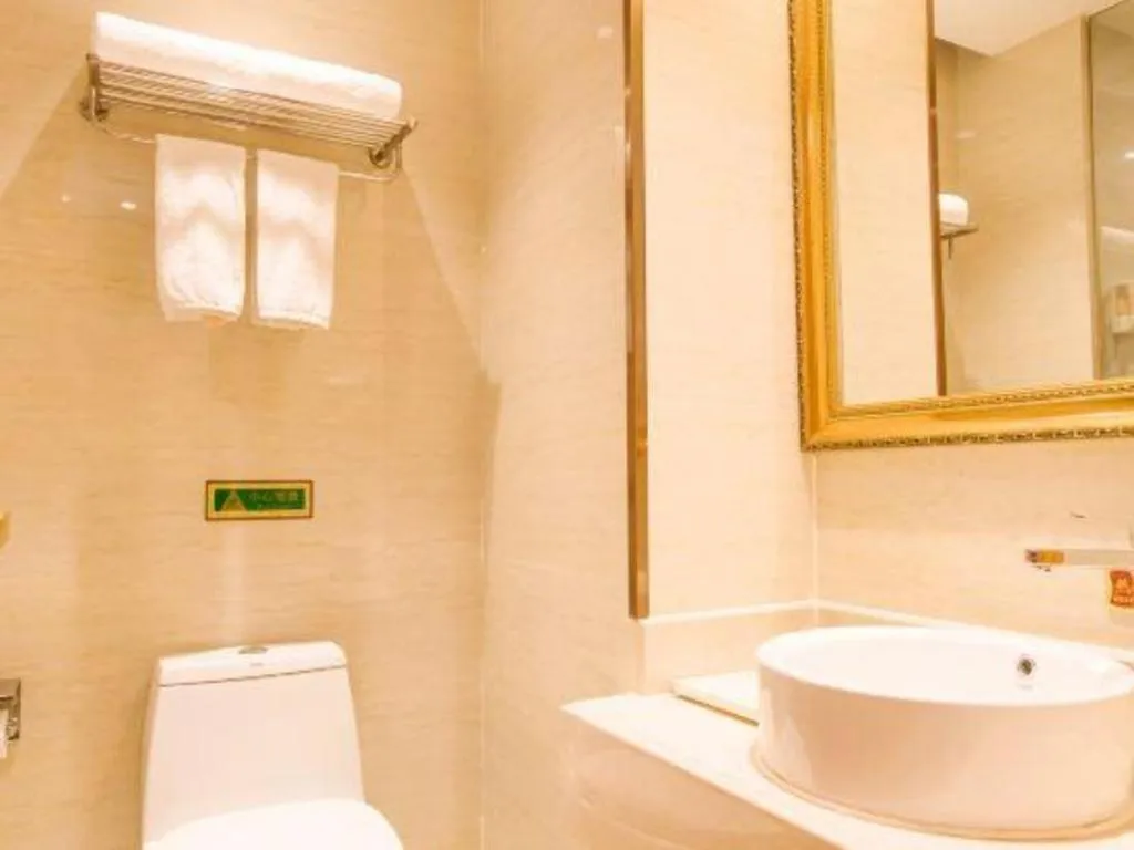 Vienna Hotel Jiangsu Kunshan Changjiang North Road Fenghuangcheng