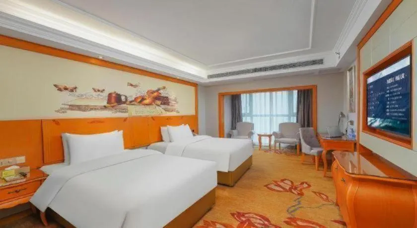 Bed in Vienna Hotel Guiyang North Station Dream City