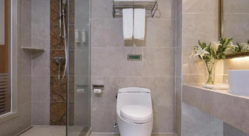 Vienna Hotel Guiyang North Station Dream City