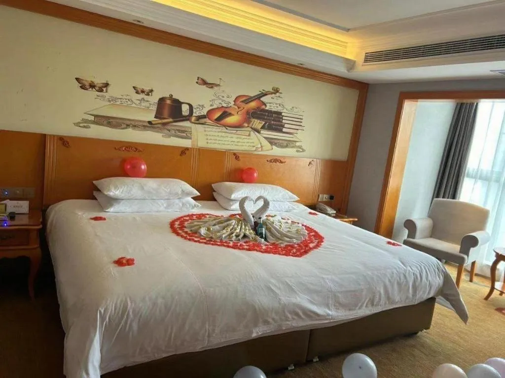 Bed in Vienna Hotel Guiyang North Station Dream City