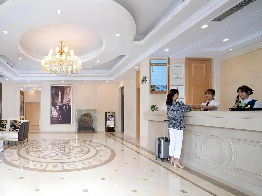 Vienna Hotel Anhui Huainan Shou County South Gate of Ancient Town Jinrun Central City