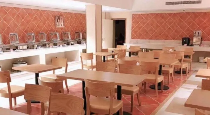 Vienna Hotel Anhui Huainan Shou County South Gate of Ancient Town Jinrun Central City