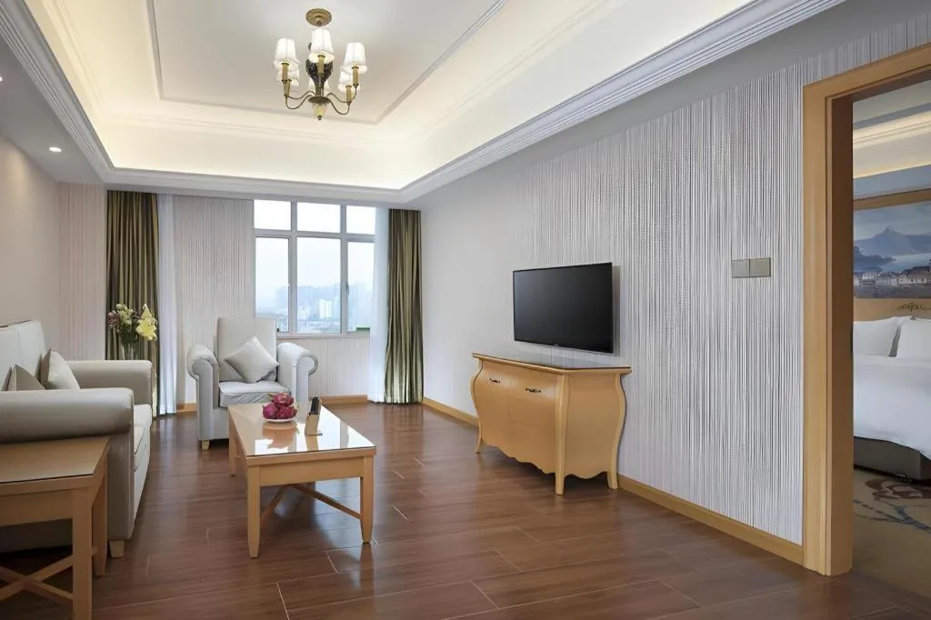 Vienna Hotel Guangdong Zhongshan Caihong Avenue