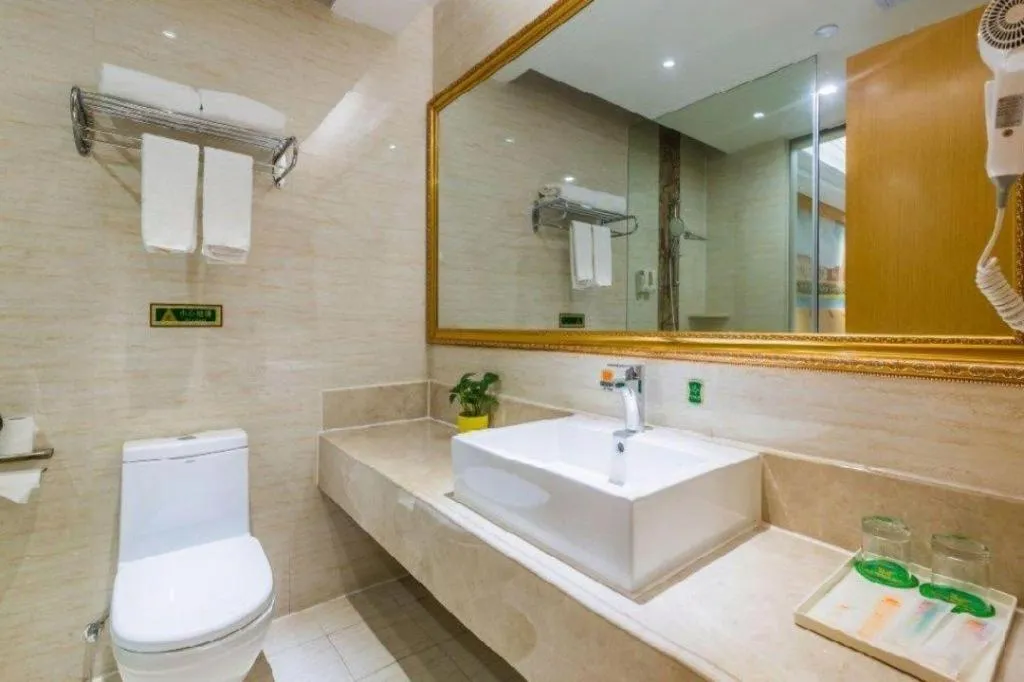 Vienna Hotel Guangdong Meizhou Fengshun