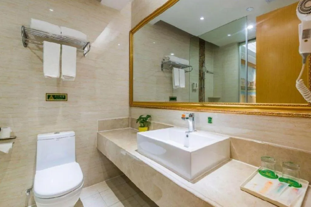 Vienna Hotel Guangdong Meizhou Fengshun