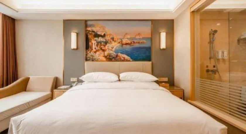 Bed in Vienna Hotel Shaanxi Xianyang Huitong China Square