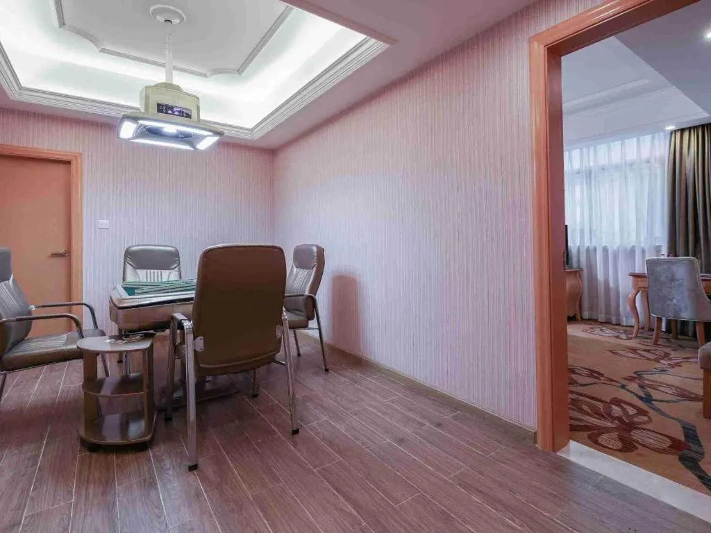 Vienna Hotel Guangdong Huiyang Qiuchang Yingbin Road