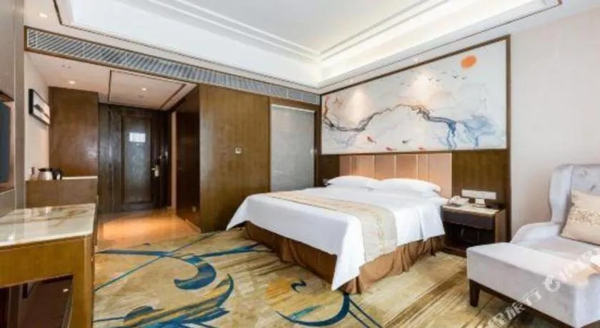 Bed in Venus Royal Hotel Nanning East High-Speed Railway Station