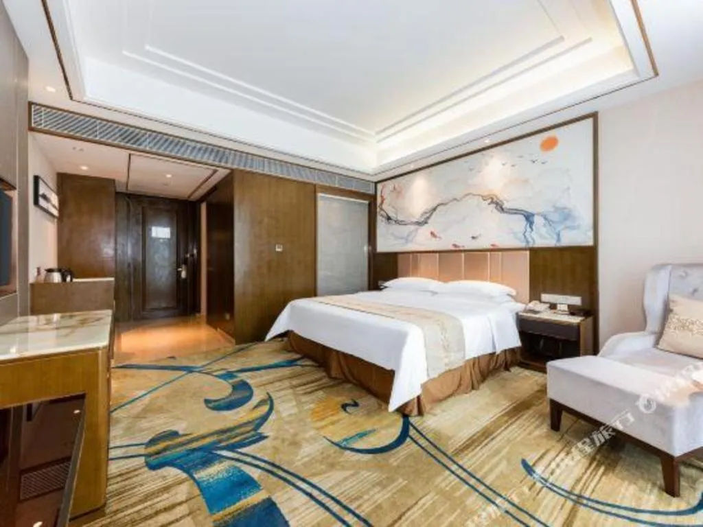 Bed in Venus Royal Hotel Nanning East High-Speed Railway Station