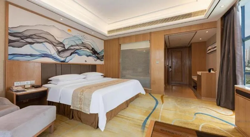 Bed in Venus Royal Hotel Nanning East High-Speed Railway Station