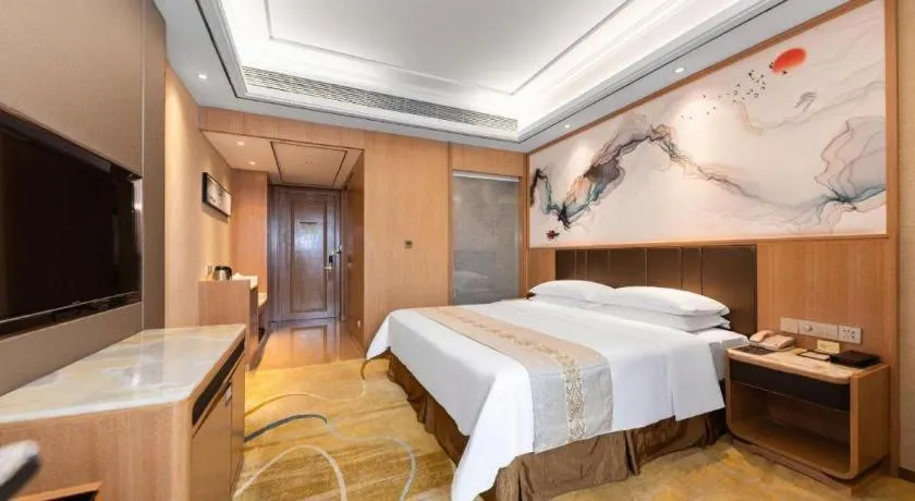 Bed in Venus Royal Hotel Nanning East High-Speed Railway Station