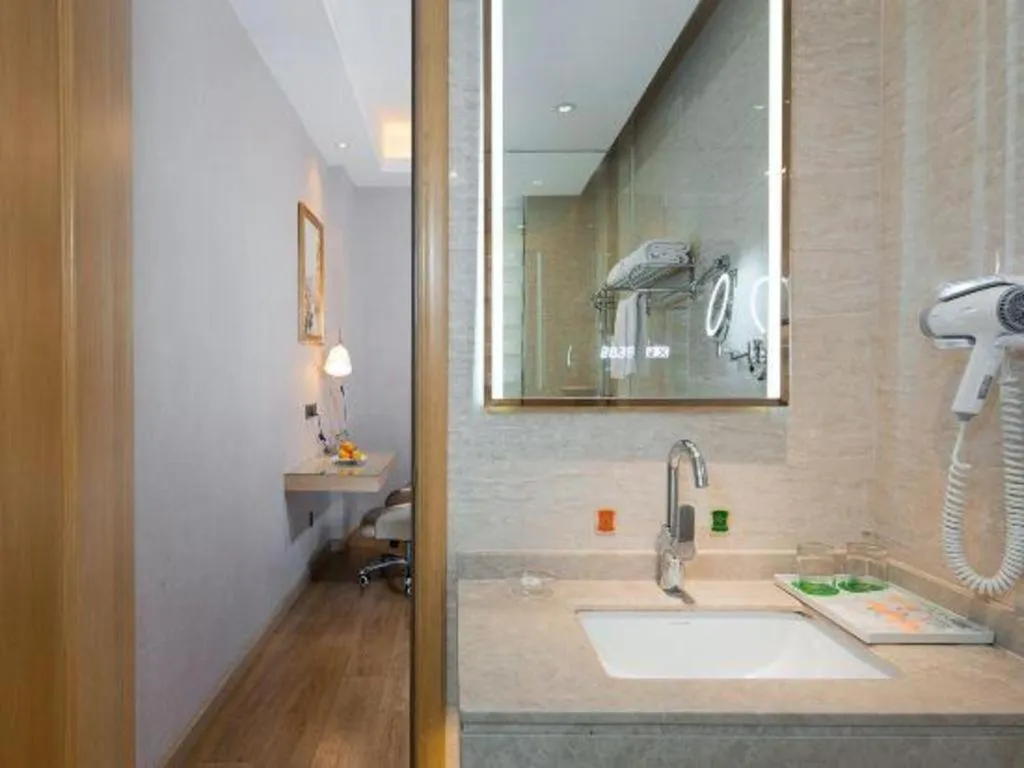 Vienna Hotel Guangdong Zhaoqing East Station Dinghu Mountain Scenic Area