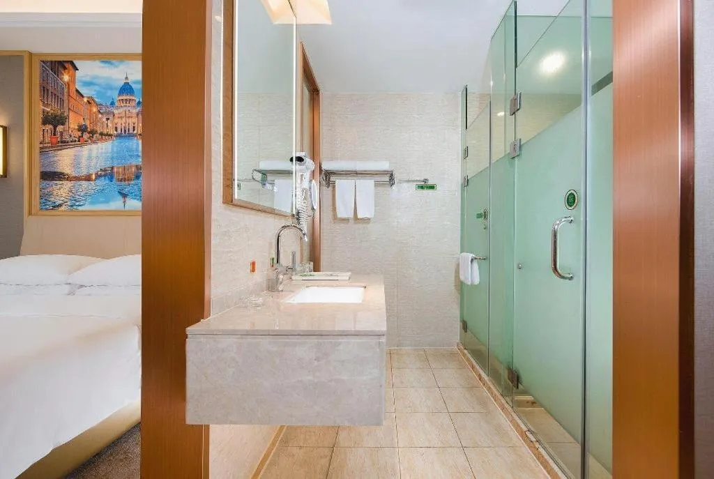 Vienna Hotel Guangdong Zhaoqing East Station Dinghu Mountain Scenic Area