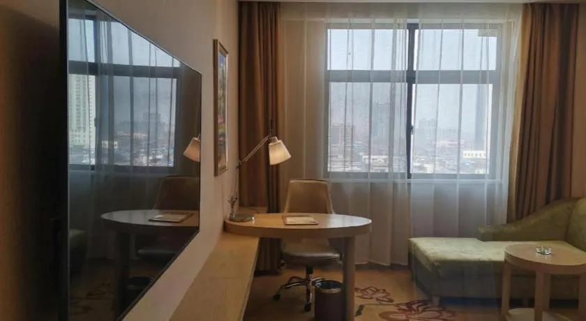 Vienna Hotel Shaanxi Weinan Shengli Street Railway Station